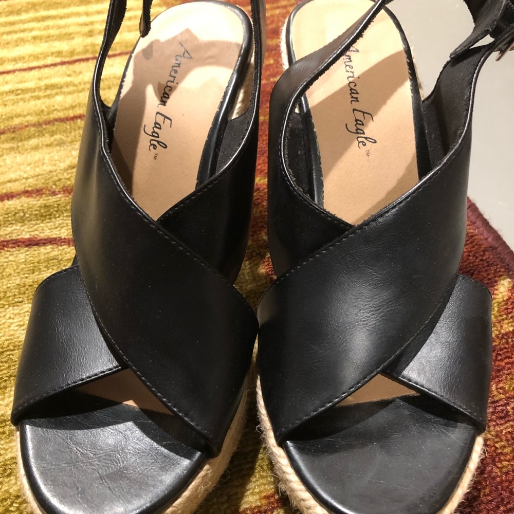 American Eagle Black Wedges Size 9!